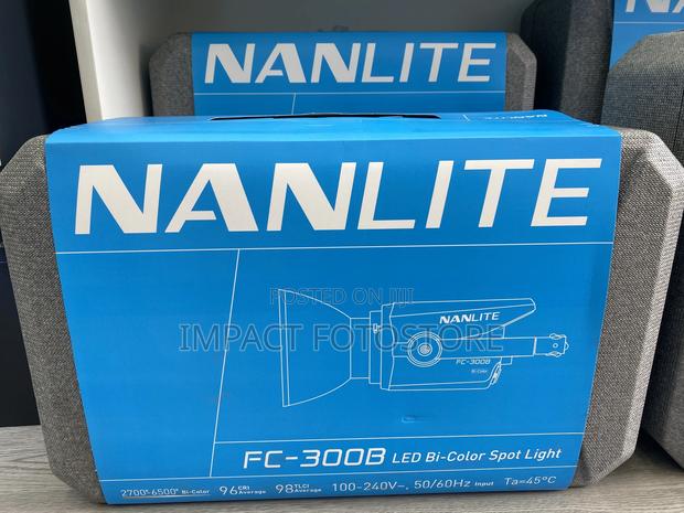 Nanlite Fc300b Bi-color Led Spotlight