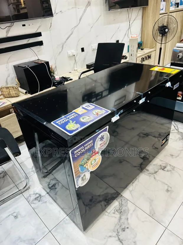 400l Chest Freezer Single Door Black Nasco Nest at Store · Photo 1