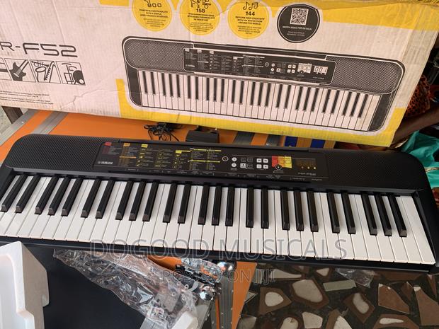 Yamaha PSR-FS2 Keyboard · Photo 2