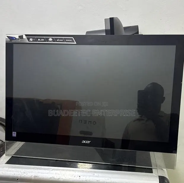 27” Acer Touchscreen Monitor · Photo 1