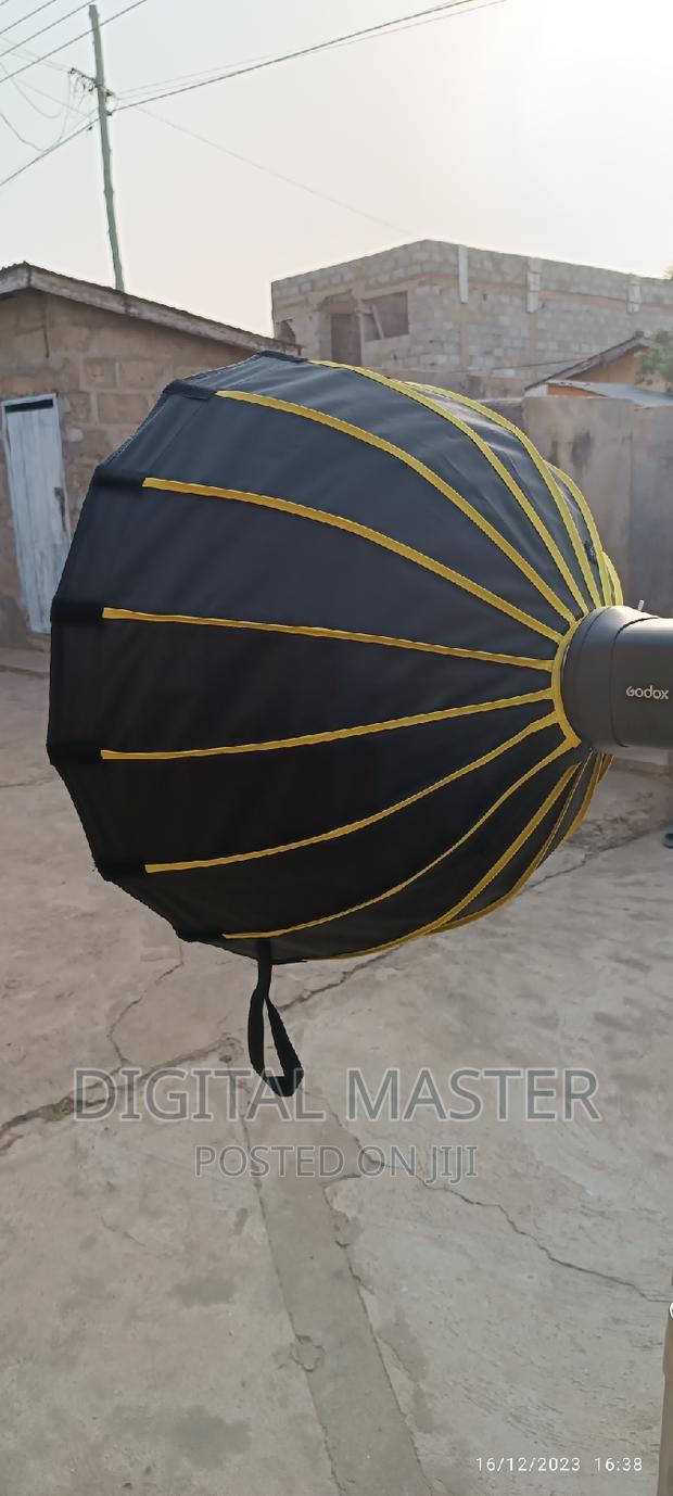 Triopo 65cm Beauty Dish Softbox With Grid and Reflector · Photo 1