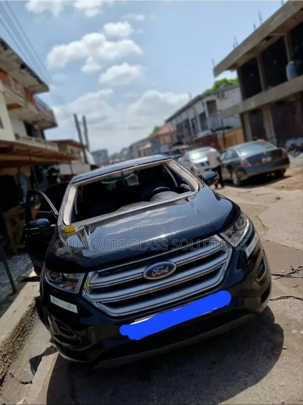 2015 Ford Edge Windscreen Available · Photo 1