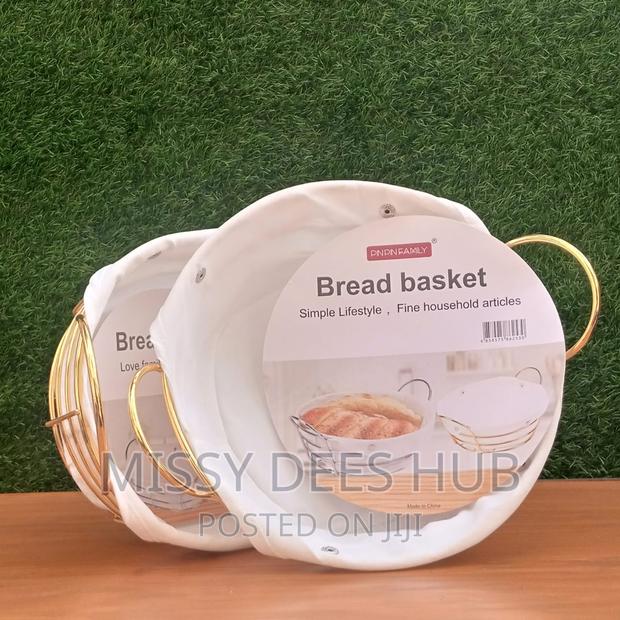 Gold Metallic Bread Basket · Photo 3