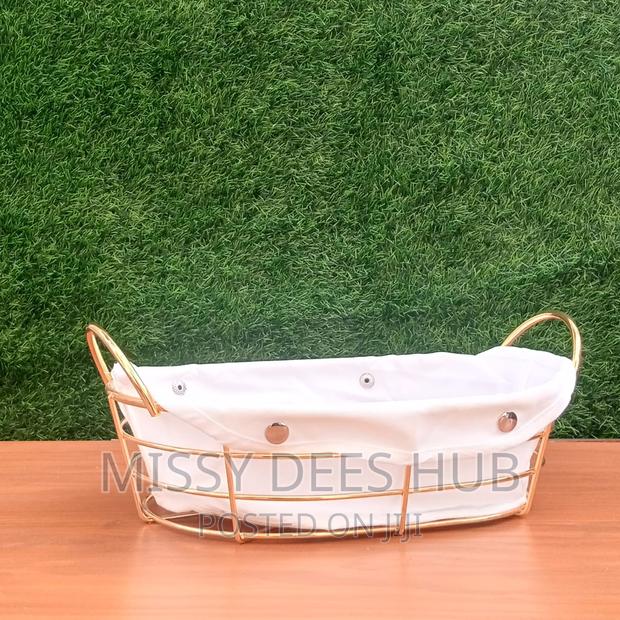 Gold Metallic Bread Basket · Photo 4