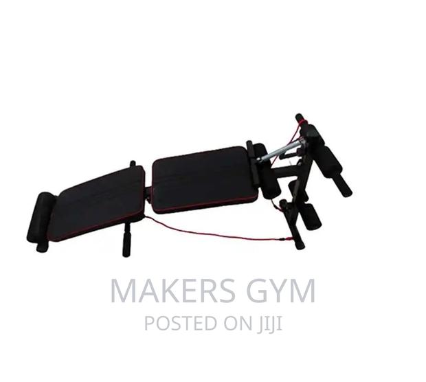 Sit Up Bench (Curved Sit Up) · Photo 2