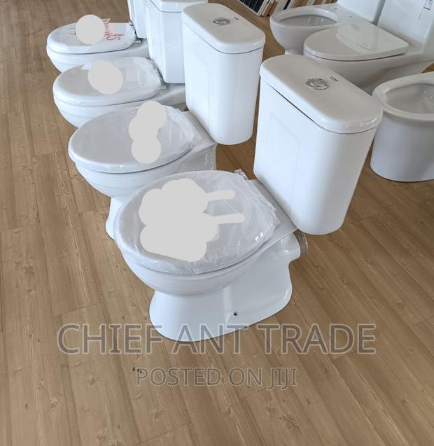 Toilet Seat / WC · Photo 2