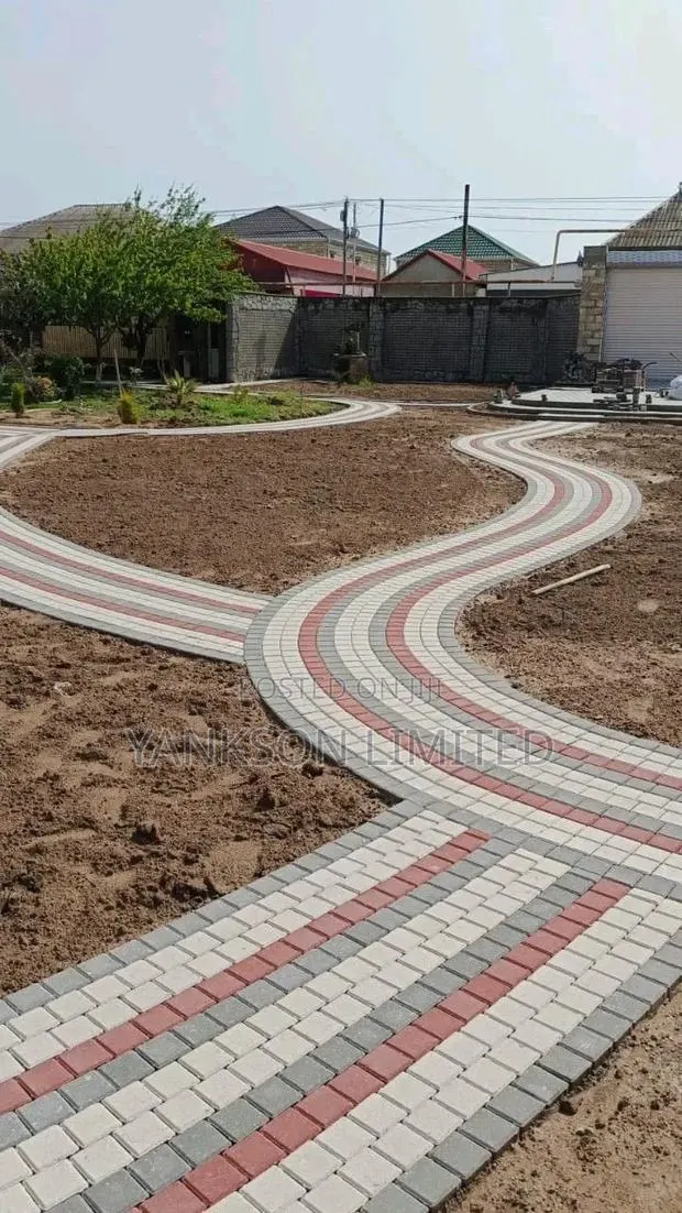 Pavement Super 1 · Photo 1