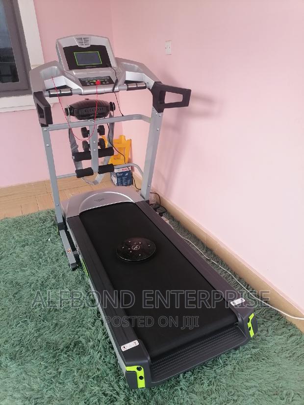 Oma 3120 Robust Treadmill · Photo 2