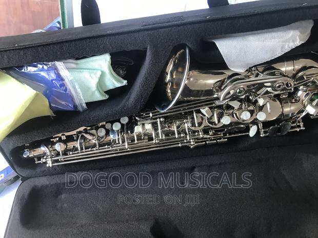 YAMAHA YAS 280alto Saxophone · Photo 1