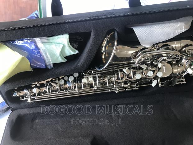YAMAHA YAS 280alto Saxophone · Photo 3