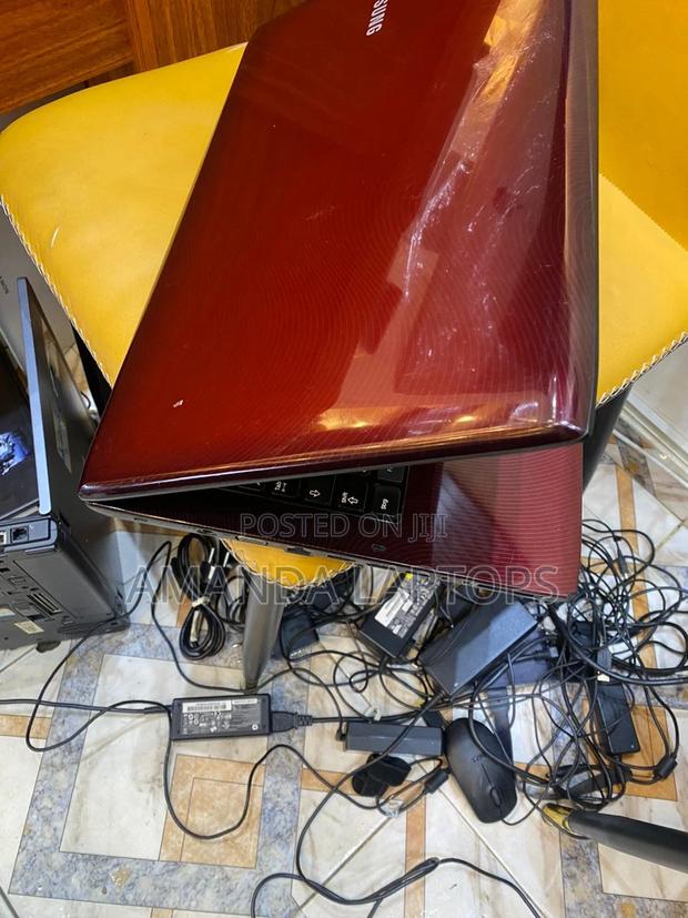 New Laptop Samsung RV511 12GB Intel Core I5 HDD+SSD 500GB · Photo 3