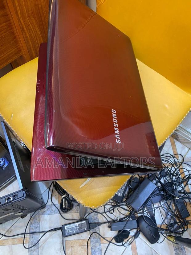 New Laptop Samsung RV511 12GB Intel Core I5 HDD+SSD 500GB · Photo 5