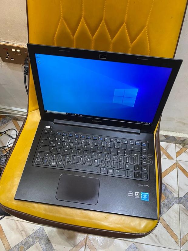 New Laptop Medion Erazer P6681 2GB Intel Celeron SSD 512GB · Photo 1