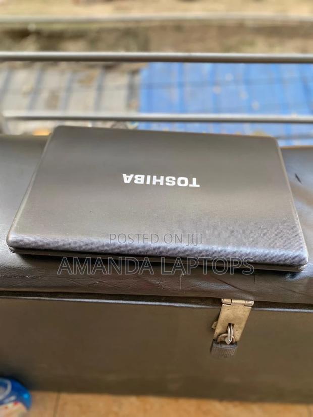 New Laptop Toshiba Satellite C665 6GB Intel Core 2 Duo HDD+SSD 500GB · Photo 2