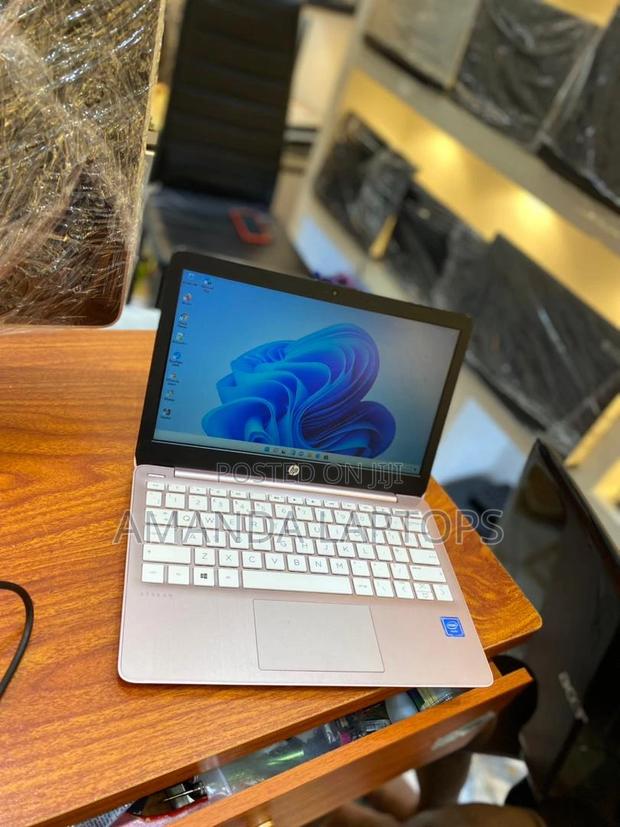 New Laptop HP Stream Laptop 2GB Intel Celeron SSD 32GB · Photo 3