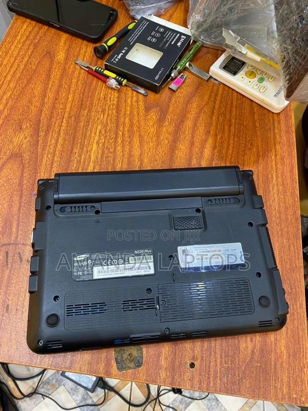 New Laptop Samsung N145 Plus 2GB Intel Atom HDD+SSD 160GB · Photo 4