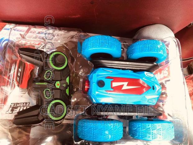 Super-Fast Monster Remote Control Truck · Photo 1