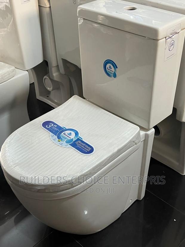 Close Couple Water Closet Wc (B14) · Photo 1