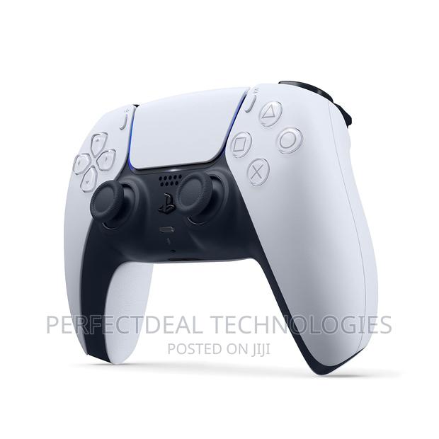 Ps5 Controller (White) · Photo 5