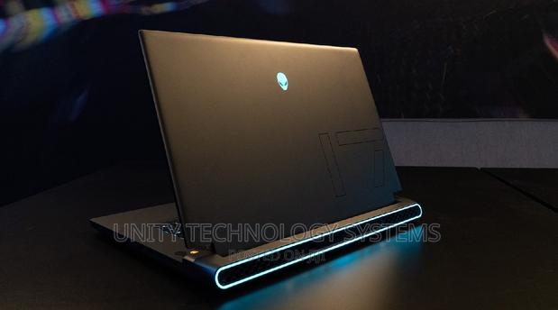 New Laptop Dell Alienware M16 16GB Intel Core I9 SSD 1T · Photo 3