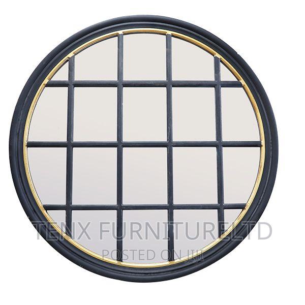 Round Shaped Hanging Mirror ( Modern Style) · Photo 1