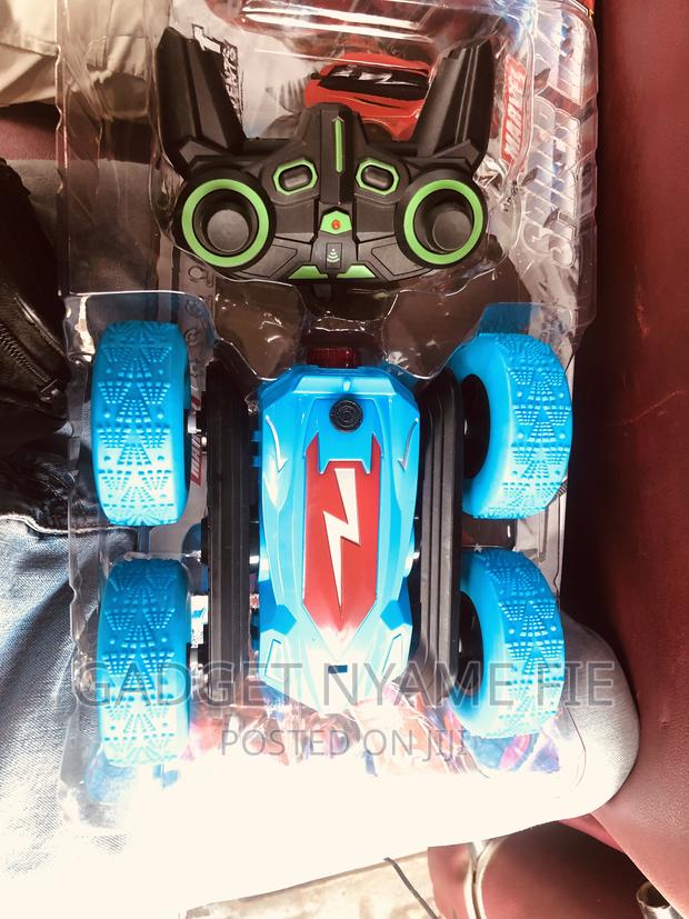 Remote Control Monster Car · Photo 1