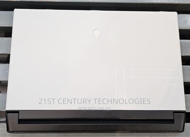 Laptop Dell Alienware M17 R3 16GB Intel Core I7 SSD 1T · Photo 2