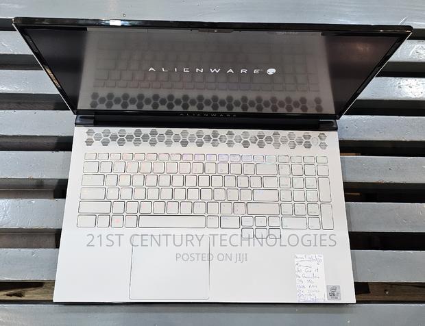 Laptop Dell Alienware M17 R3 16GB Intel Core I7 SSD 1T · Photo 4