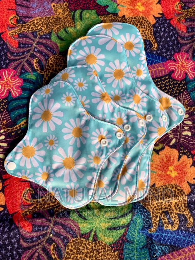 Reusable, Comfortable and Very Absorbable Pads for Women · Photo 1