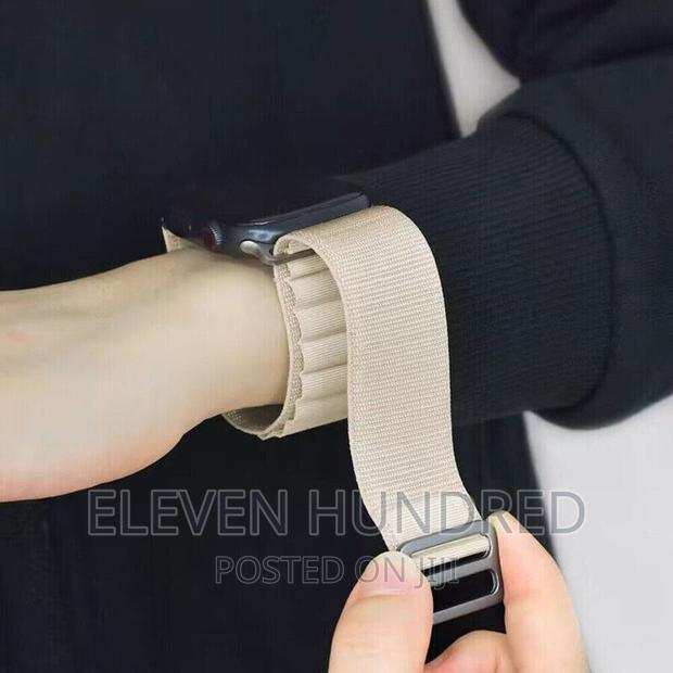 Apple Ultra 2 Band Strap 49/44/45/42/41/38/Mm · Photo 1
