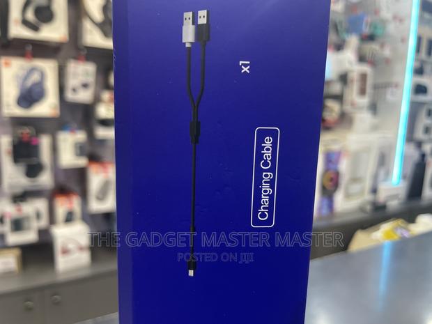 Dobe Multi-Function Cooling Charging Dock for Ps5 · Photo 3