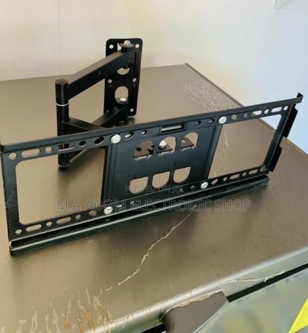 Classic Designed Adjustable Corner Tv Mount for 32 · Photo 1