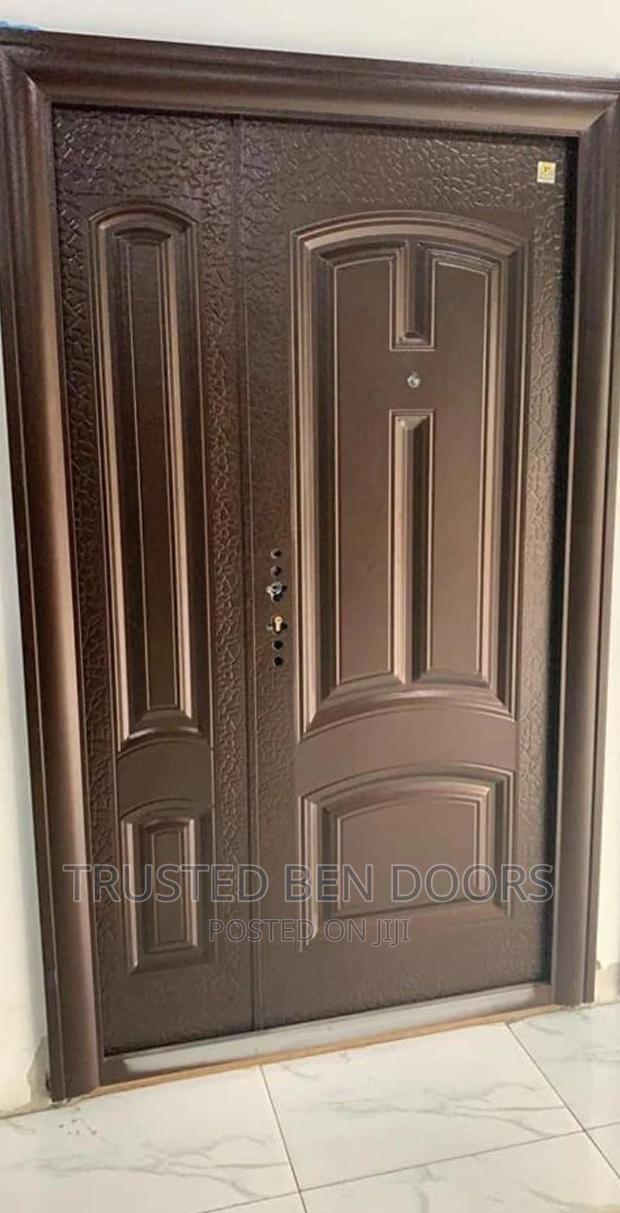 Paladin Standard One And Half Doors (More Colors+Designs) · Photo 1