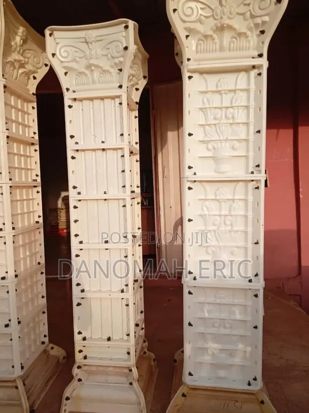 12 Inches Flower Pillar · Photo 1