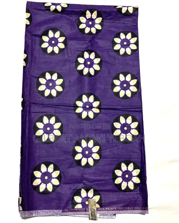 Beautiful Purple With Flower Pattern 3 Yards Cloth for Women · Photo 1