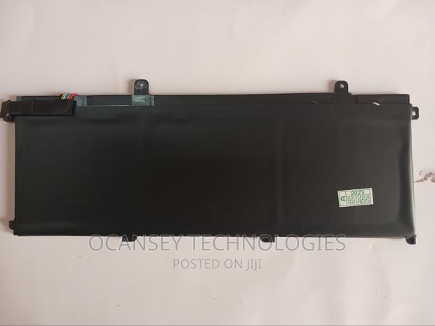 Original Lenovo L18m3p73 for T490 Laptop Battery · Photo 4