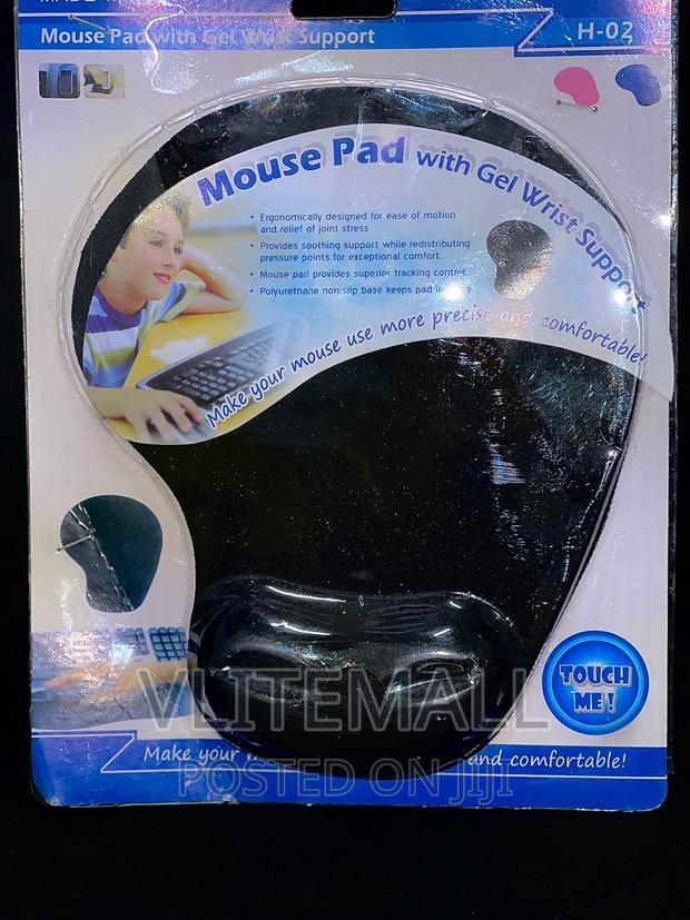 Mouse Pad With Wrist Rest Support · Photo 2