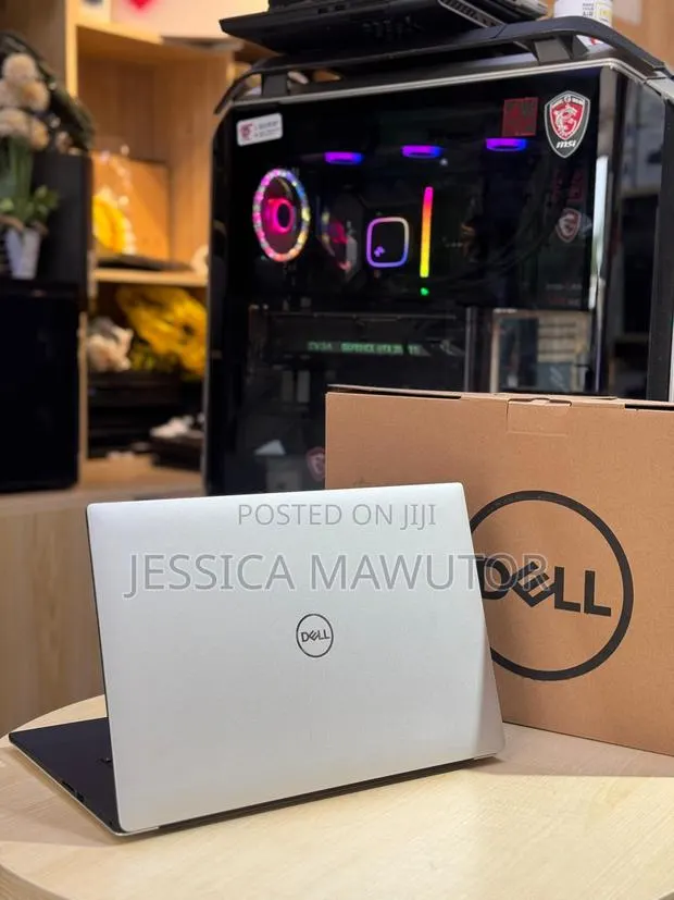 New Laptop Dell 16GB Intel Core I7 SSD 512GB · Photo 1