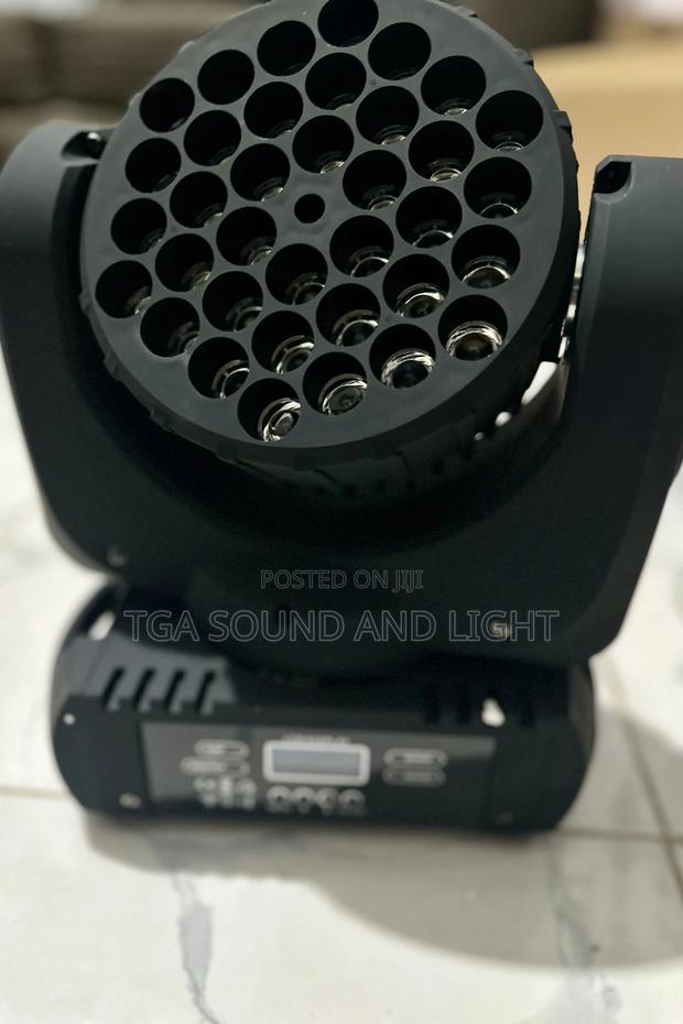 Rgbw 36 X 3 Watts Moving Head Light · Photo 2