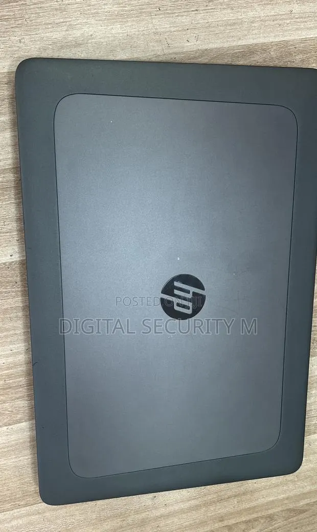 Laptop HP ZBook 15 G4 8GB Intel Core i7 SSD 512GB · Photo 1