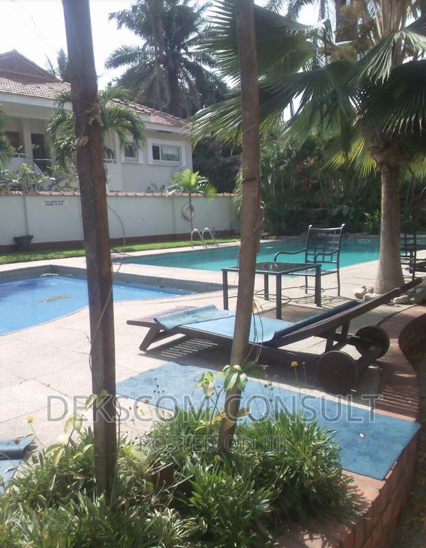 Furnished 2bdrm Apartment in North Ridge for rent · Photo 2