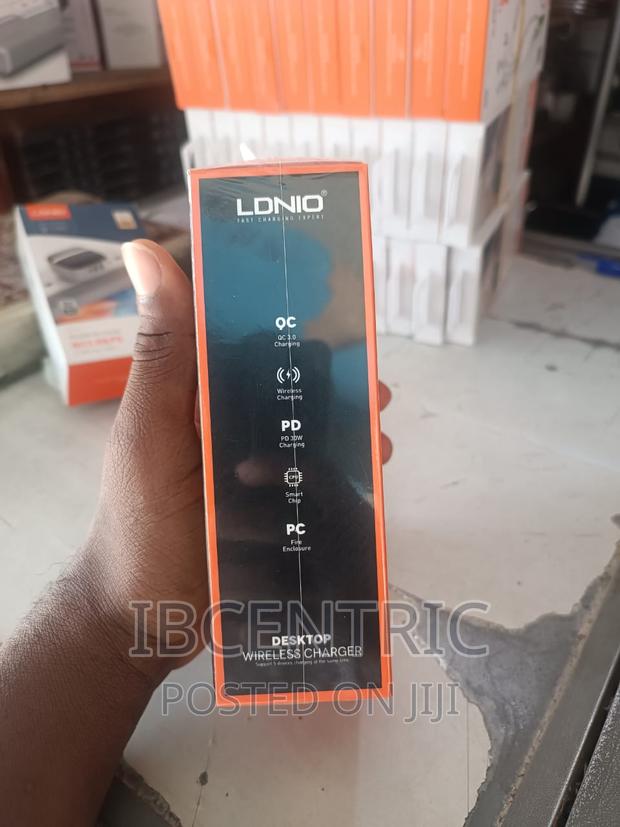 LDNIO Desktop Wireless Charger · Photo 3