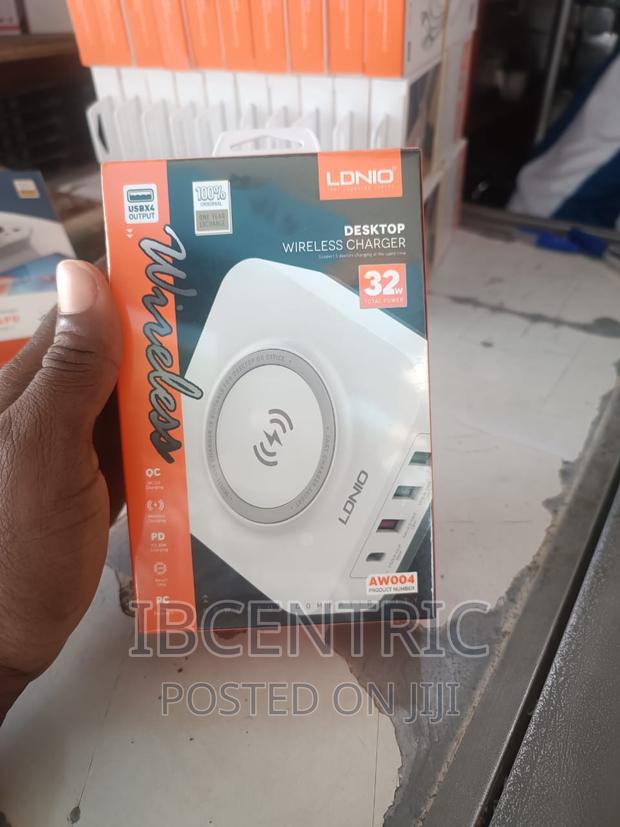 LDNIO Desktop Wireless Charger · Photo 4