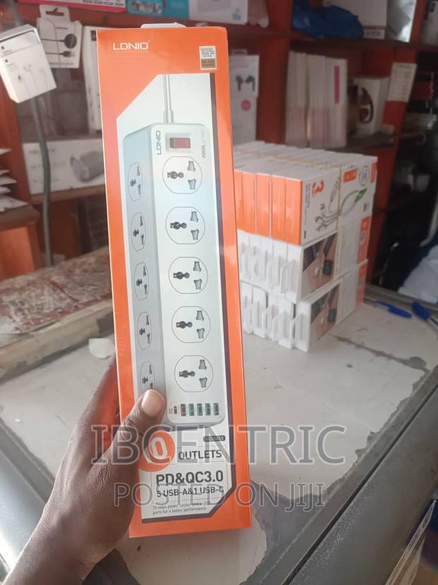 LDNIO 5- Port Surge Protector · Photo 5