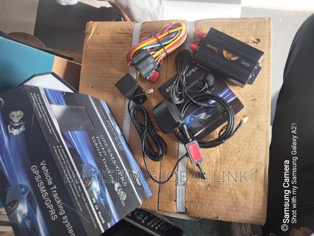 GPS/SMS/GPRS Car Tracker · Photo 2