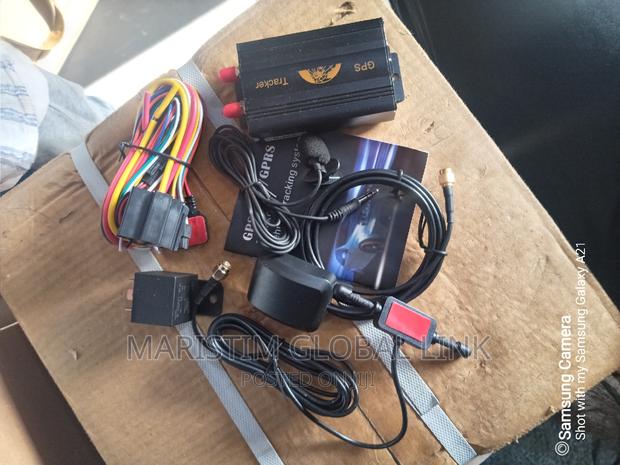 GPS/SMS/GPRS Car Tracker · Photo 4
