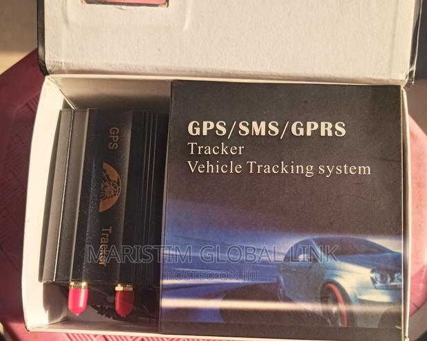 GPS/SMS/GPRS Car Tracker · Photo 1