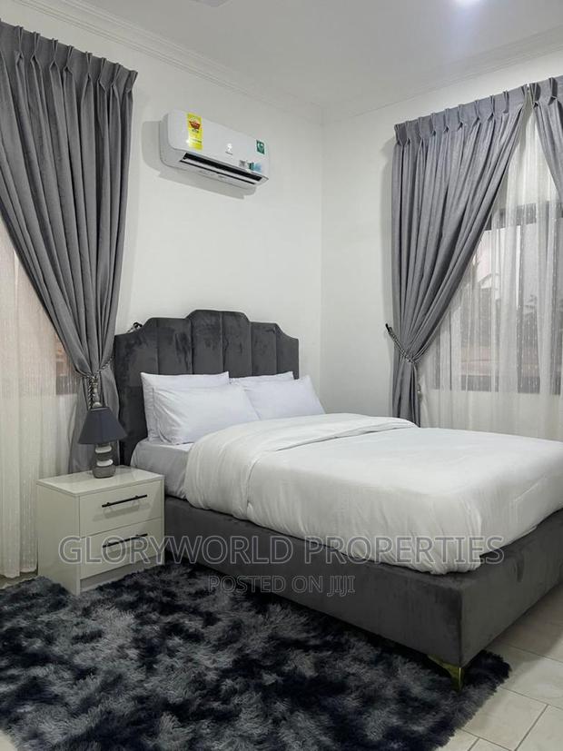 Executive Furnished 2 Bedroom Apartment at Dansoman · Photo 1