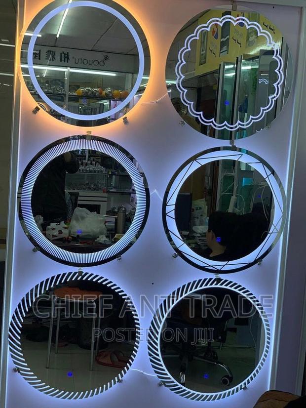 LED Mirrior. Touchscreen. 60cm · Photo 1