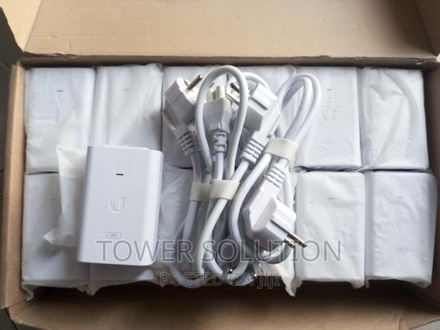 Unifi 48v Poe Adapter Ubiquity · Photo 1